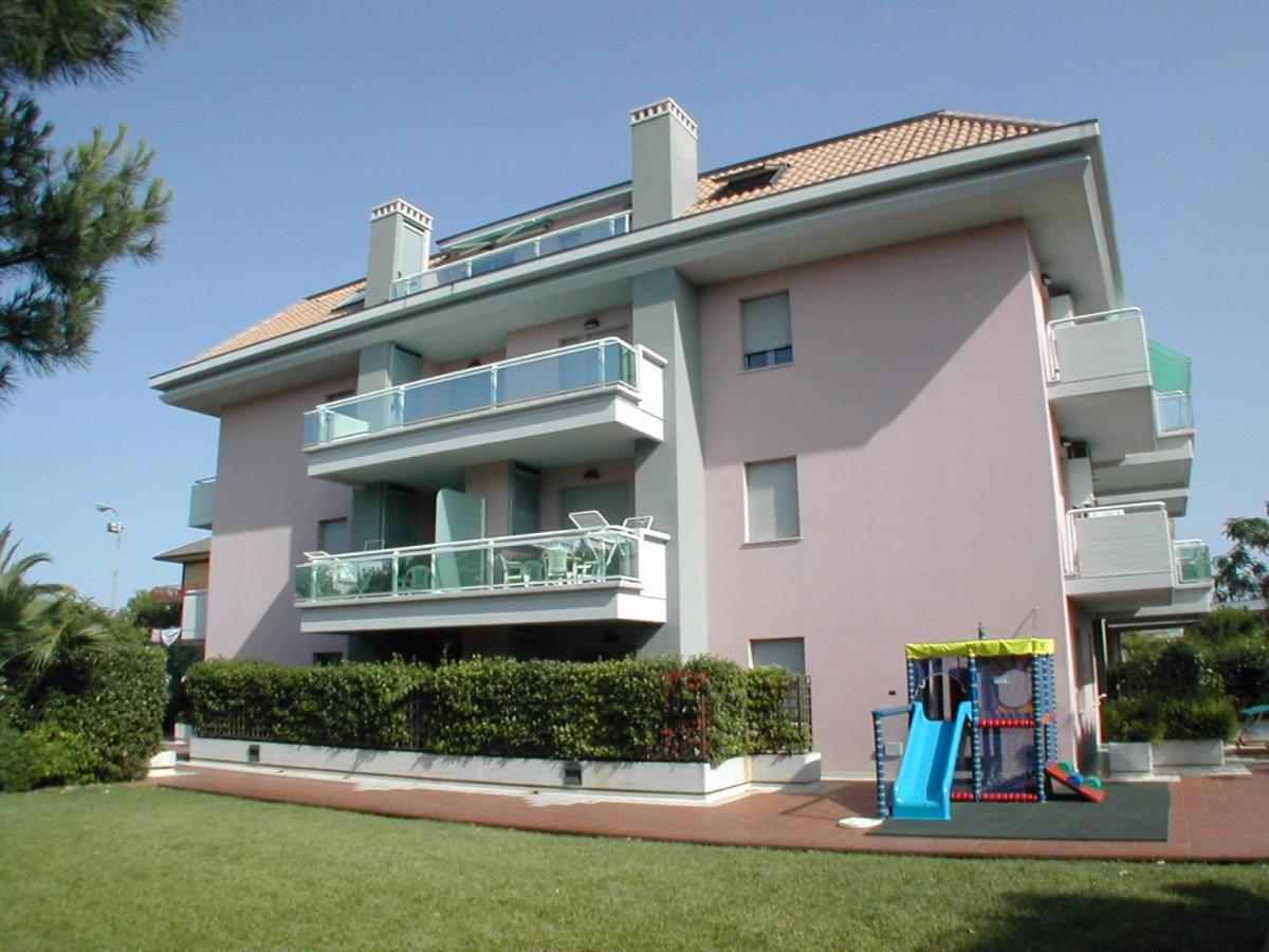 Appartamento Mediterraneo San Benedetto del Tronto Exteriör bild
