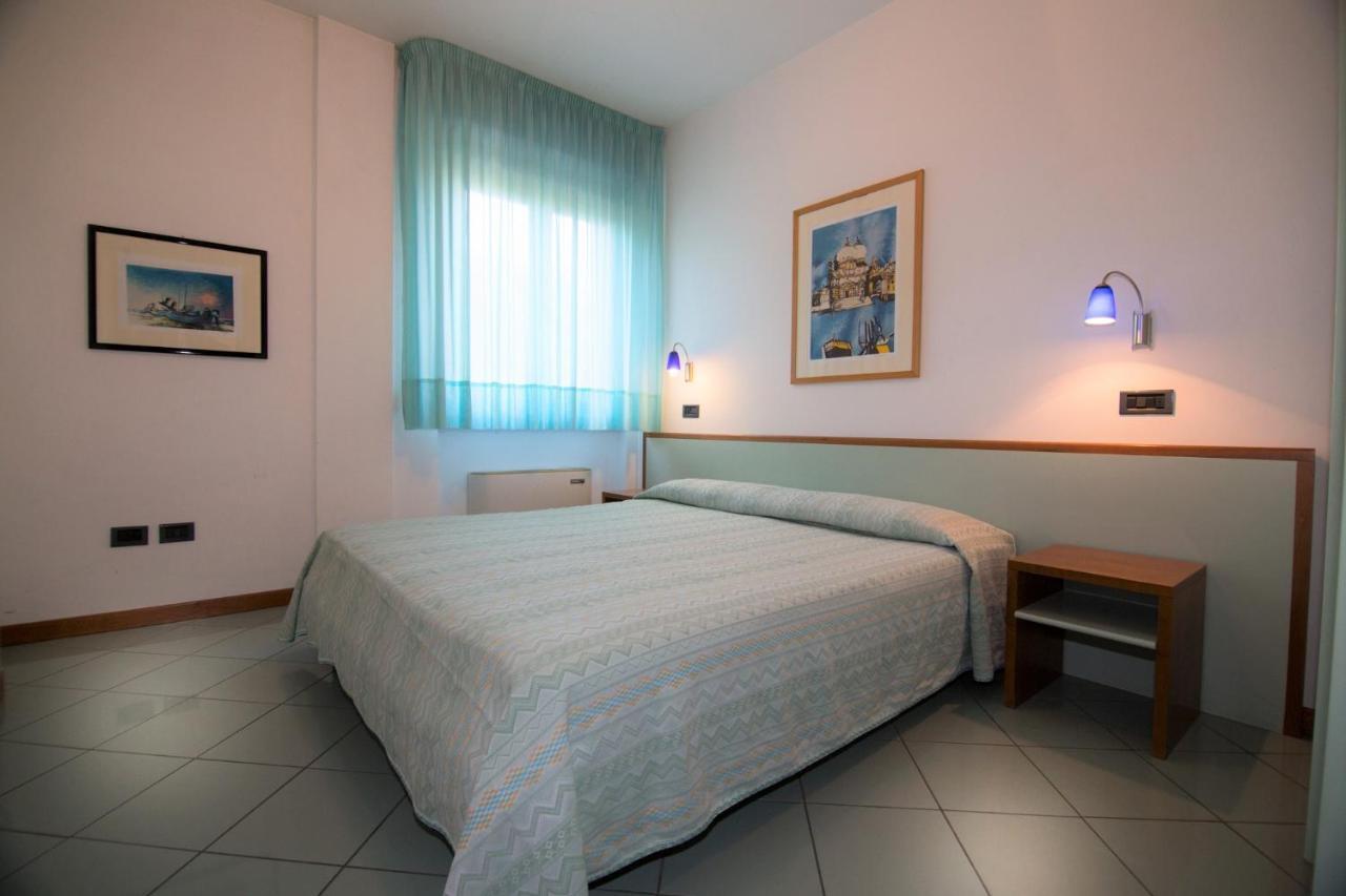 Appartamento Mediterraneo San Benedetto del Tronto Exteriör bild